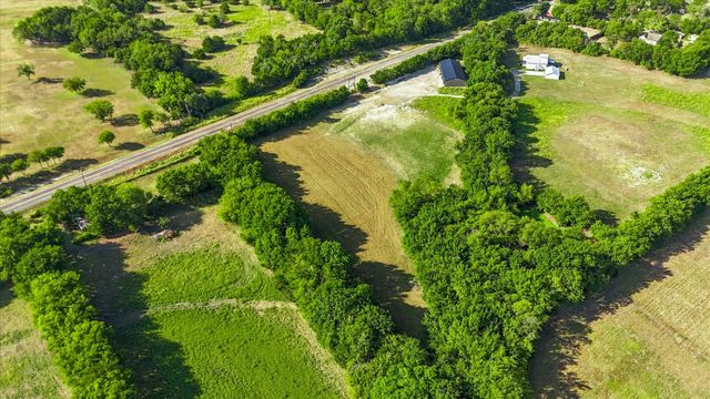 5329 Fm-121, Van Alstyne, TX 75495