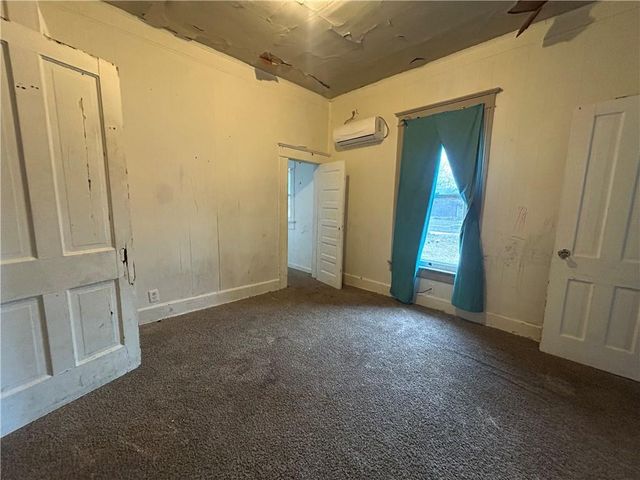 910 Lincoln Street, Coffeyville, KS 67337