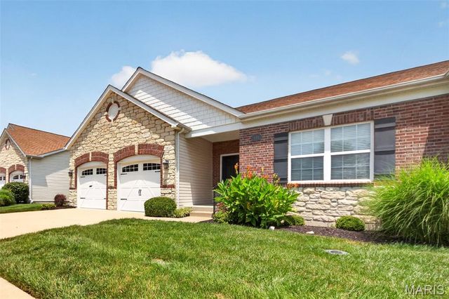 141 Amiot Court, Chesterfield, MO 63146