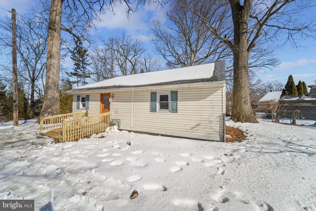 11 CONCORD AVE, Westville, NJ 08093