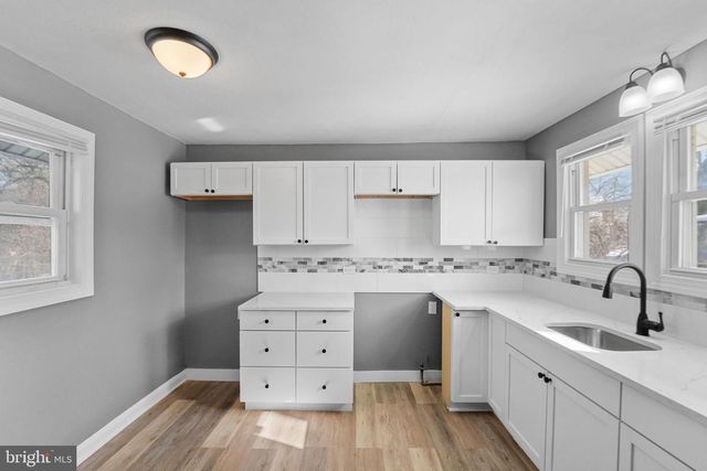 11 CONCORD AVE, Westville, NJ 08093