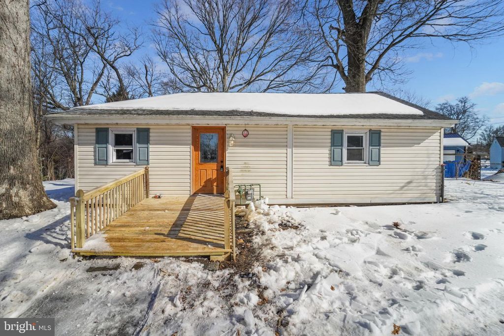 11 CONCORD AVE, Westville, NJ 08093