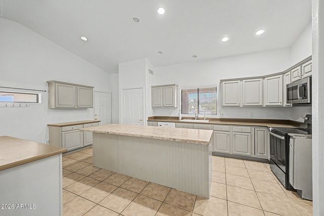 5305 N 199TH Avenue, Litchfield Park, AZ 85340