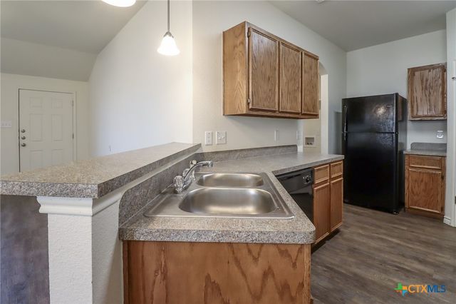 909 Lasso Drive B, Killeen, TX 76541