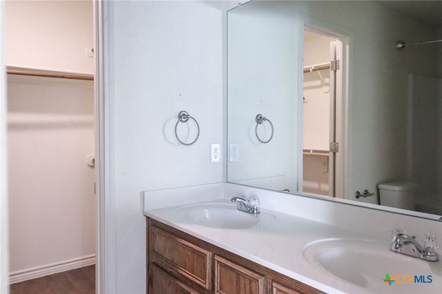 909 Lasso Drive B, Killeen, TX 76541