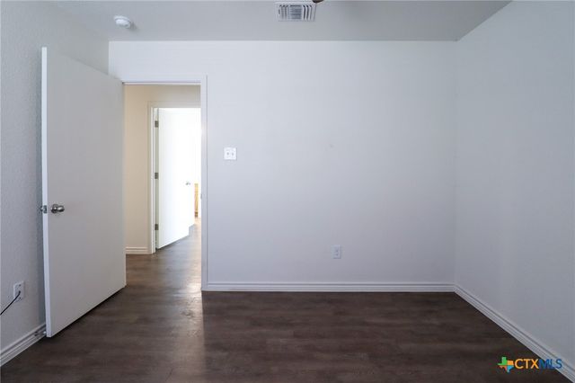 909 Lasso Drive B, Killeen, TX 76541