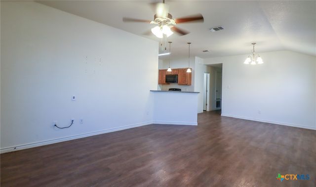 909 Lasso Drive B, Killeen, TX 76541