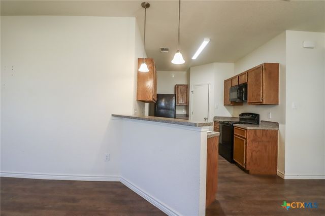 909 Lasso Drive B, Killeen, TX 76541