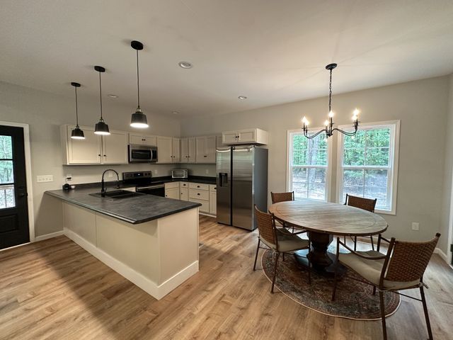 2220 Sarvisberry Pl, Monteagle, TN 37356