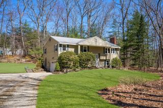 155 Kelly Rd, Northbridge, MA 01534