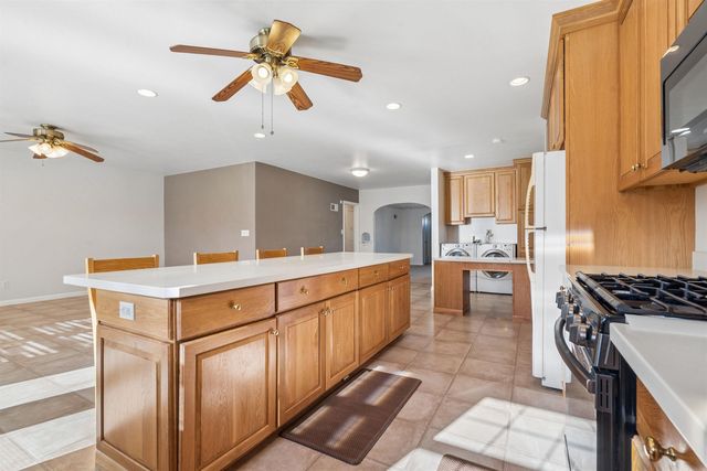 201 Derbyshire Road, Waterloo, IA 50701