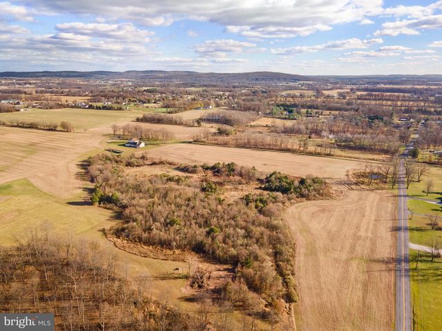 1145 THE SPANGLER RD, New Oxford, PA 17350