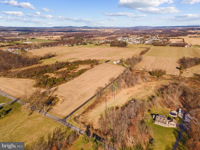 1145 THE SPANGLER RD, New Oxford, PA 17350