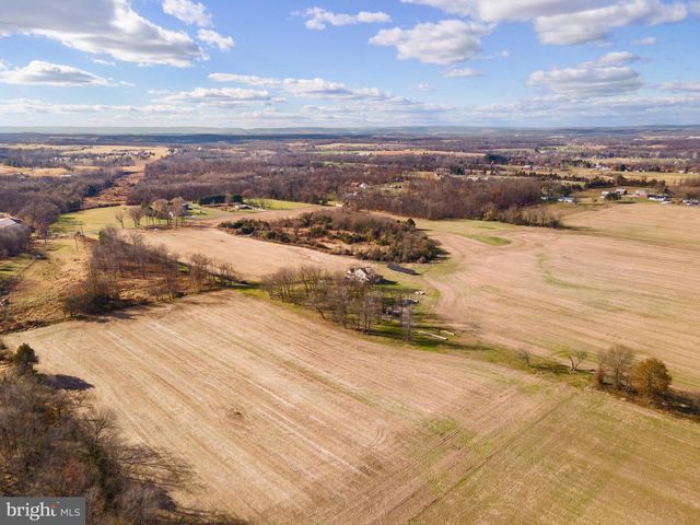 1145 THE SPANGLER RD, New Oxford, PA 17350