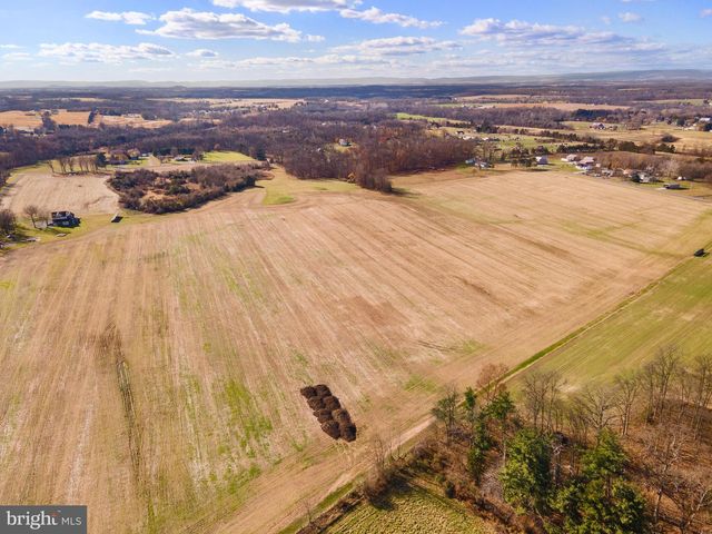 1145 THE SPANGLER RD, New Oxford, PA 17350