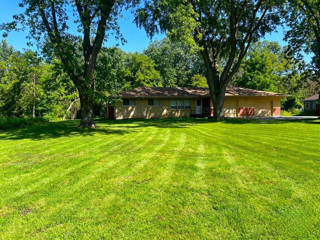 10529 22nd AVENUE, Pleasant Prairie, WI 53158