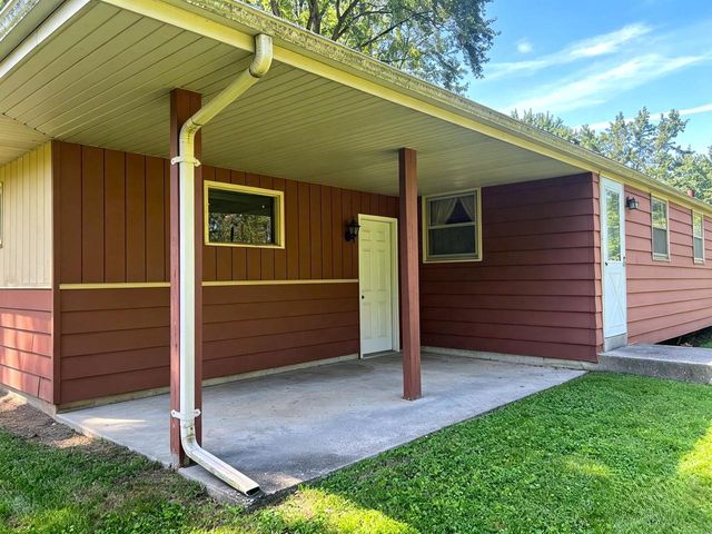 10529 22nd AVENUE, Pleasant Prairie, WI 53158