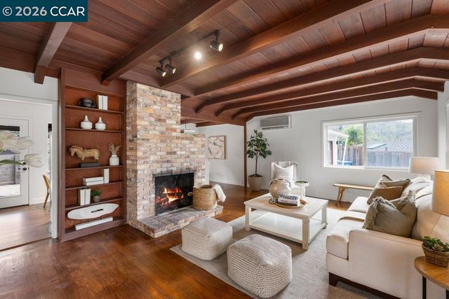 70 Carolyn Ct, Lafayette, CA 94549