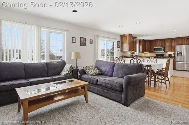 921 Kyle Court, White Lake Charter Township, MI 48383