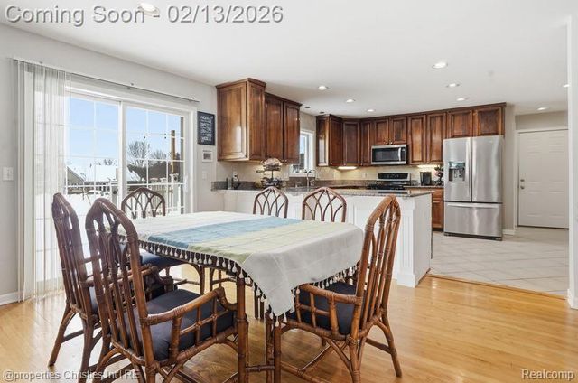 921 Kyle Court, White Lake Charter Township, MI 48383