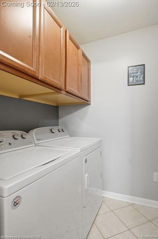 921 Kyle Court, White Lake Charter Township, MI 48383