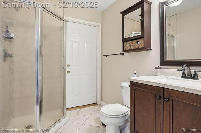 921 Kyle Court, White Lake Charter Township, MI 48383