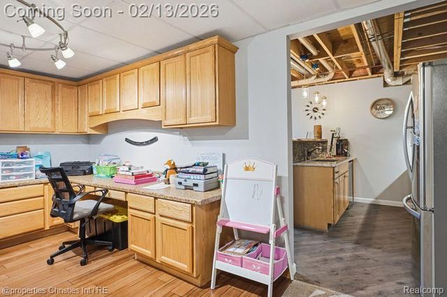 921 Kyle Court, White Lake Charter Township, MI 48383