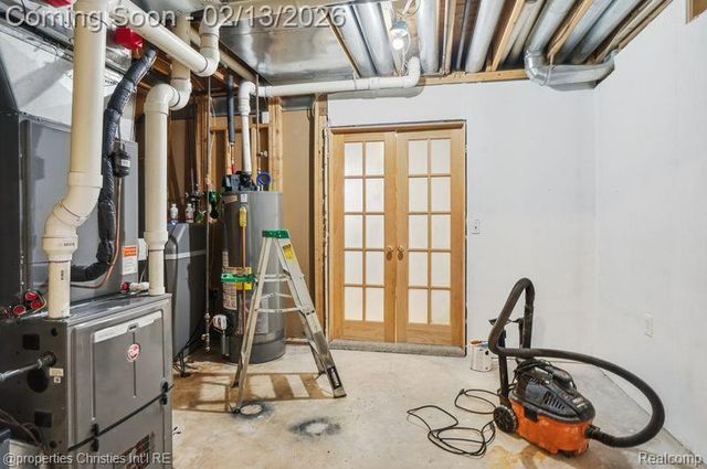 921 Kyle Court, White Lake Charter Township, MI 48383