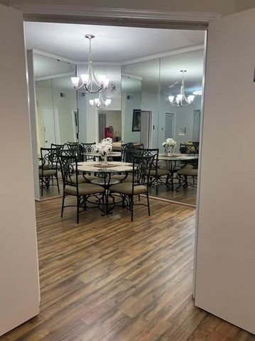 2213 S Braeswood Blvd 13B, Houston, TX 77030