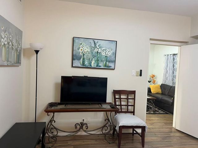 2213 S Braeswood Blvd 13B, Houston, TX 77030