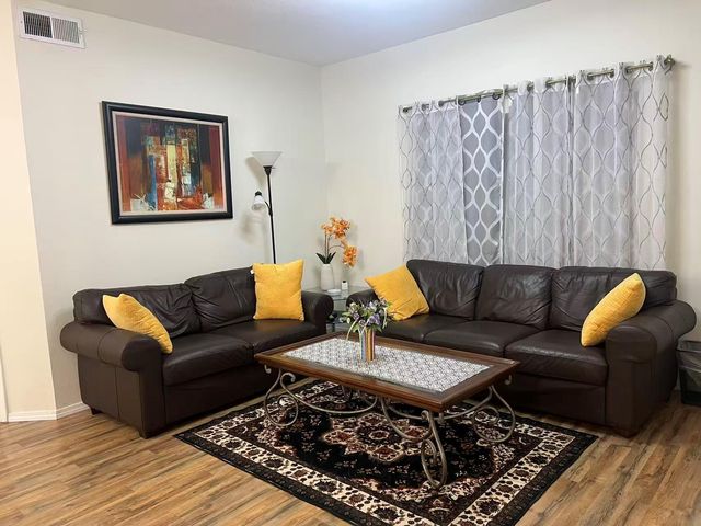 2213 S Braeswood Blvd 13B, Houston, TX 77030