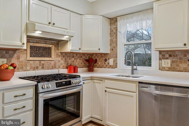 8714 ARLEY DR, Springfield, VA 22153