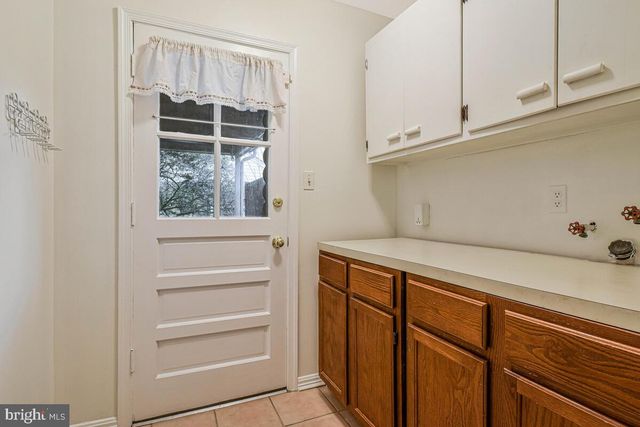 8714 ARLEY DR, Springfield, VA 22153