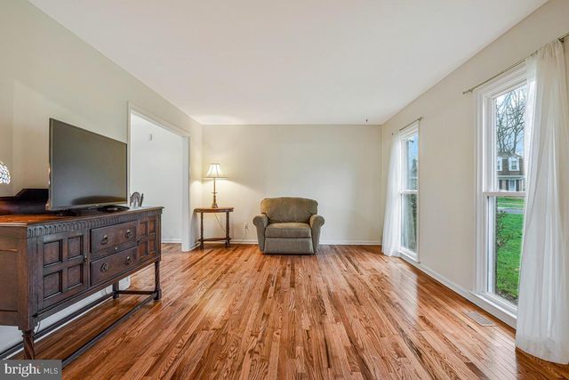 8714 ARLEY DR, Springfield, VA 22153