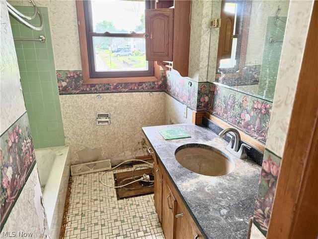 1201 Benskin Avenue SW, Canton, OH 44710