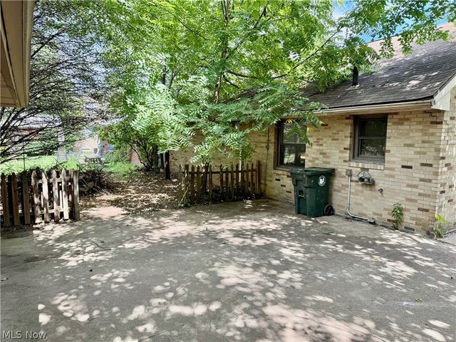 1201 Benskin Avenue SW, Canton, OH 44710