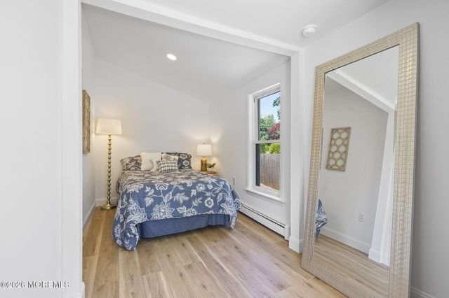 310 East Road, Belford, NJ 07718