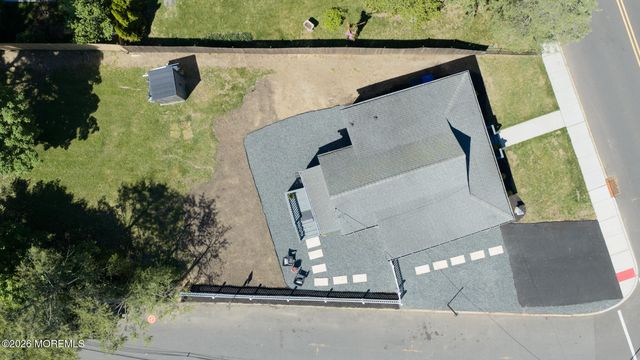 310 East Road, Belford, NJ 07718