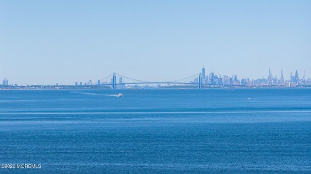 310 East Road, Belford, NJ 07718