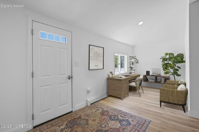 310 East Road, Belford, NJ 07718