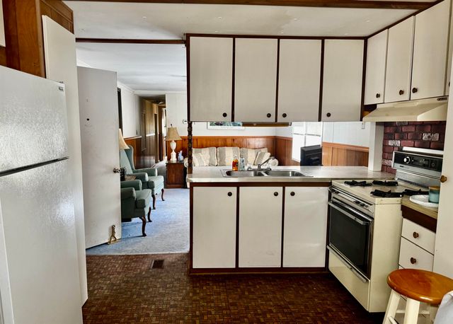 2691 Ridge Road, Harrison, MI 48625