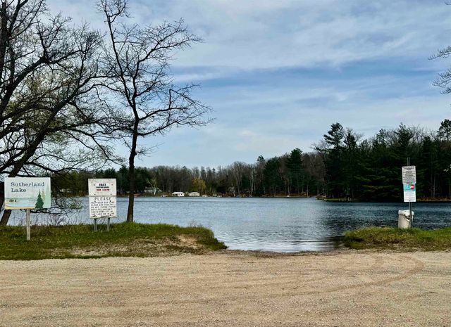 2691 Ridge Road, Harrison, MI 48625
