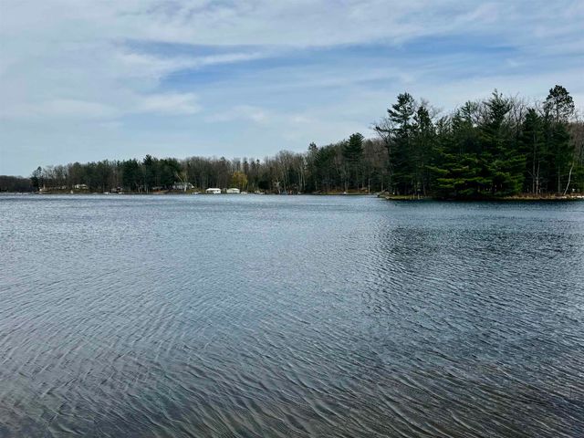 2691 Ridge Road, Harrison, MI 48625