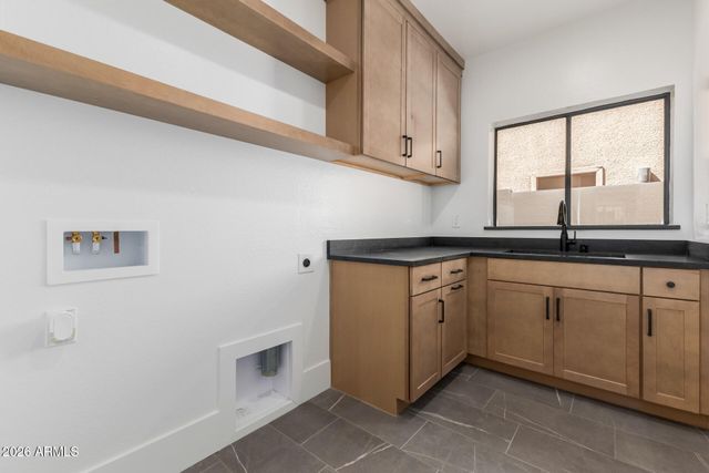 7363 E TURQUOISE Avenue, Scottsdale, AZ 85258