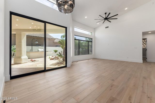 7363 E TURQUOISE Avenue, Scottsdale, AZ 85258