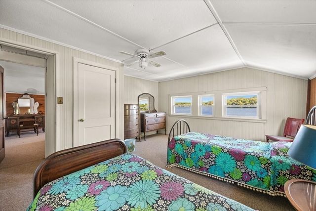 730 Eastside Rd, Wrentham, MA 02093
