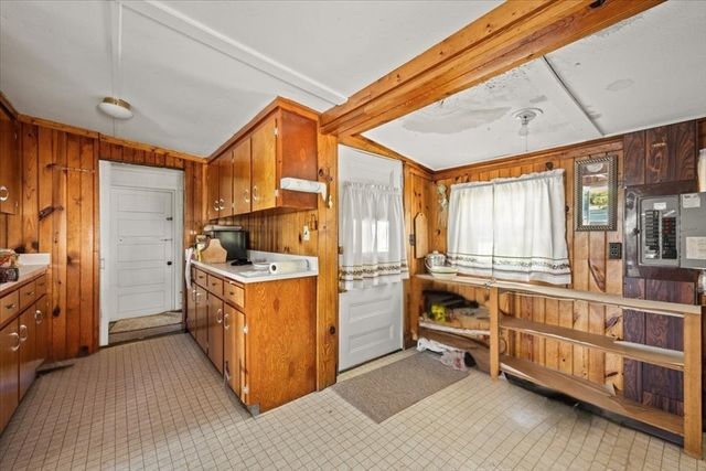 730 Eastside Rd, Wrentham, MA 02093