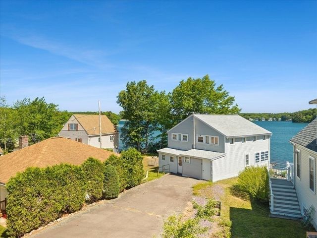 730 Eastside Rd, Wrentham, MA 02093
