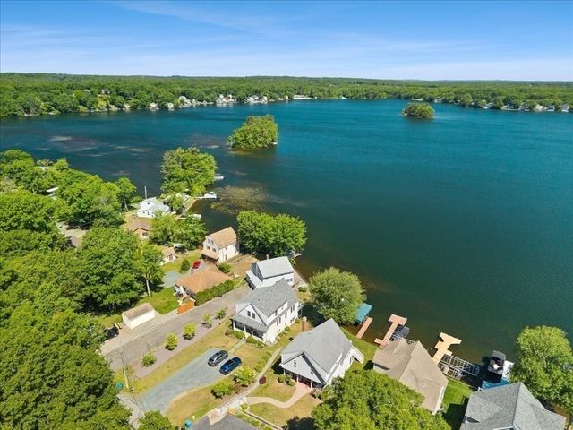 730 Eastside Rd, Wrentham, MA 02093