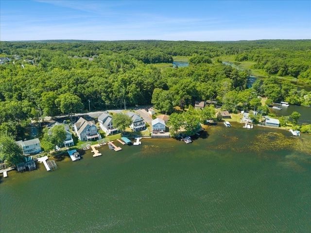 730 Eastside Rd, Wrentham, MA 02093